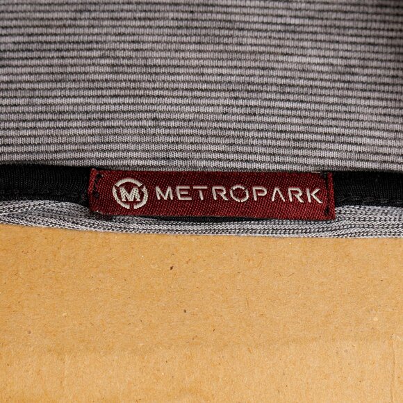 Black and White Dress - Picture 4 of 4